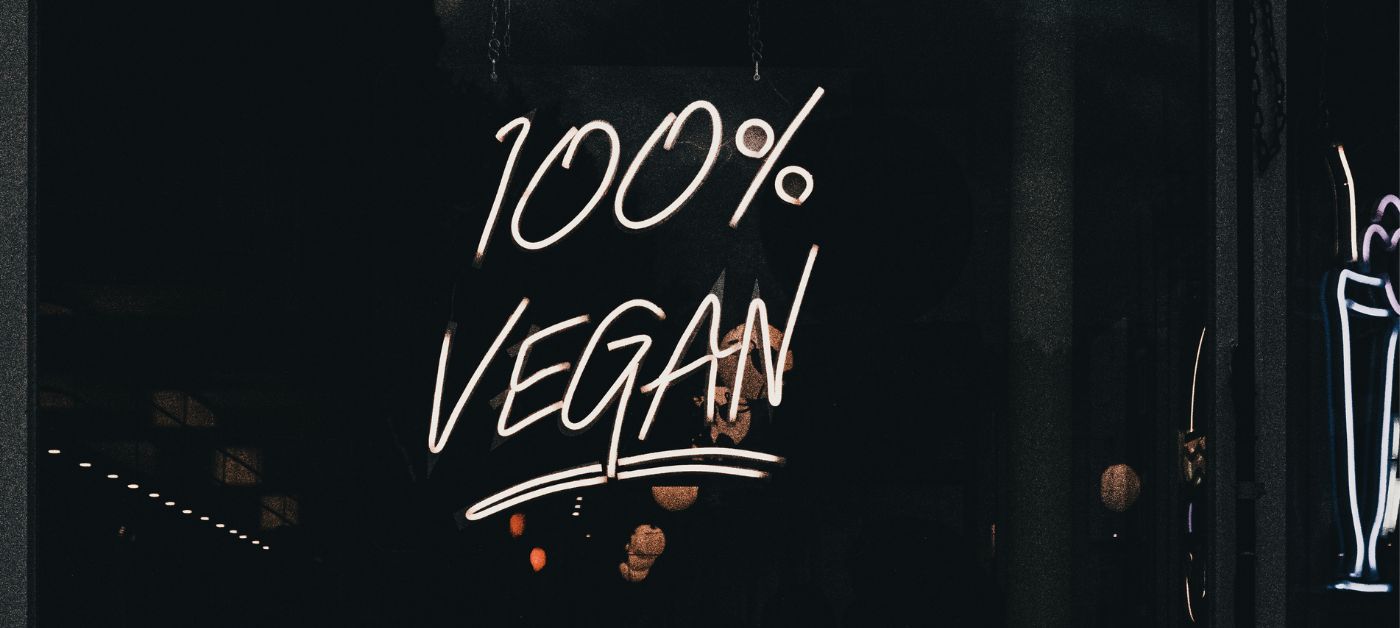 Photo of 100 % vegan sign.